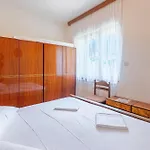 Apartments By The Sea Sumartin, Brac - 758 Apartment Sumartin