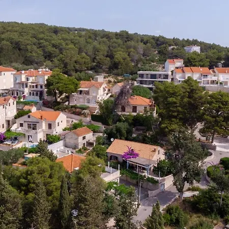 Apartment Apartments By The Sea Sumartin, Brac - 758 Sumartin
