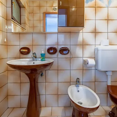 Apartamento By The Sea Sumartin, Brac - 758