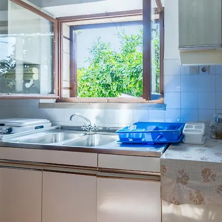 Apartamento By The Sea Sumartin, Brac - 758 *